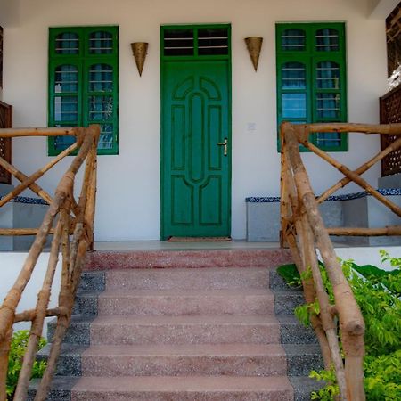 Jabali Bungalows Lodge Падже Екстер'єр фото